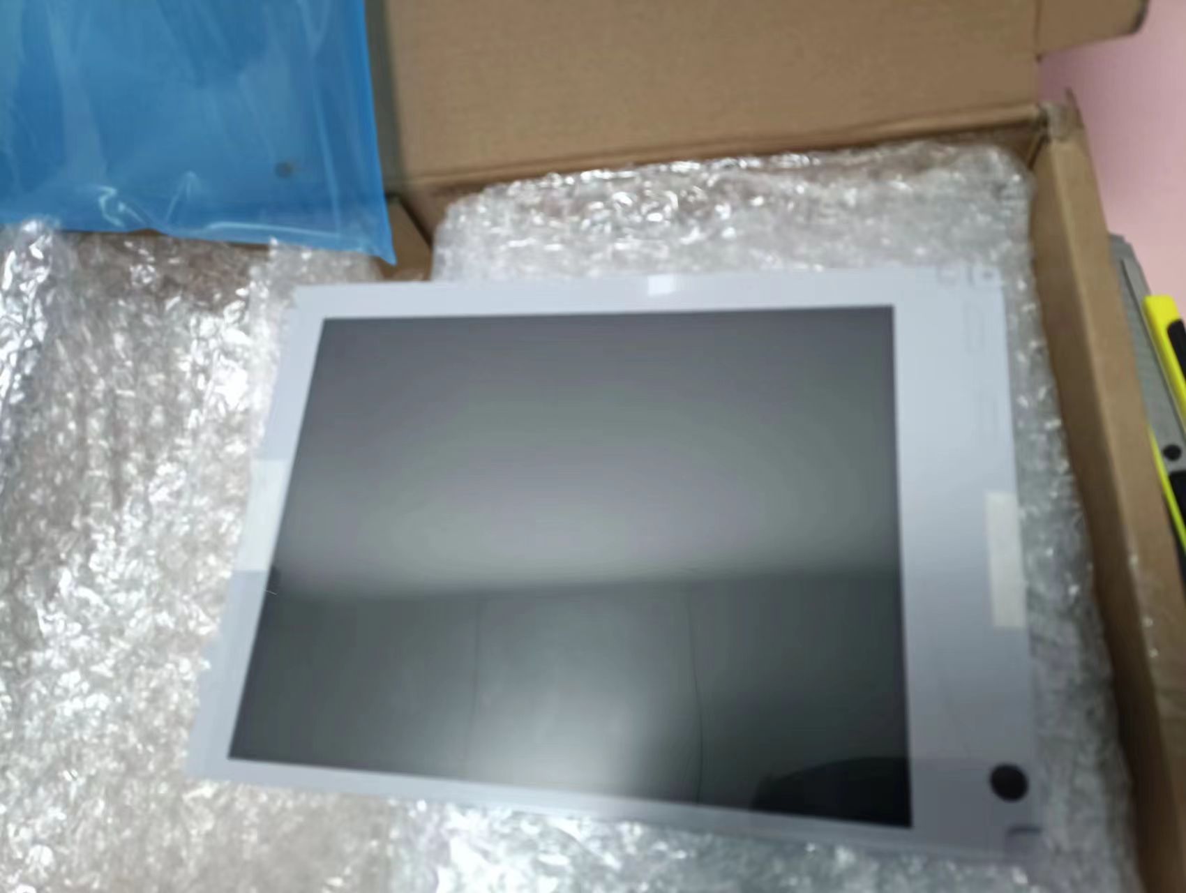 江崎中部地区办事处推荐日本原装进口SHARP夏普 LQ084V1DG42 显示屏