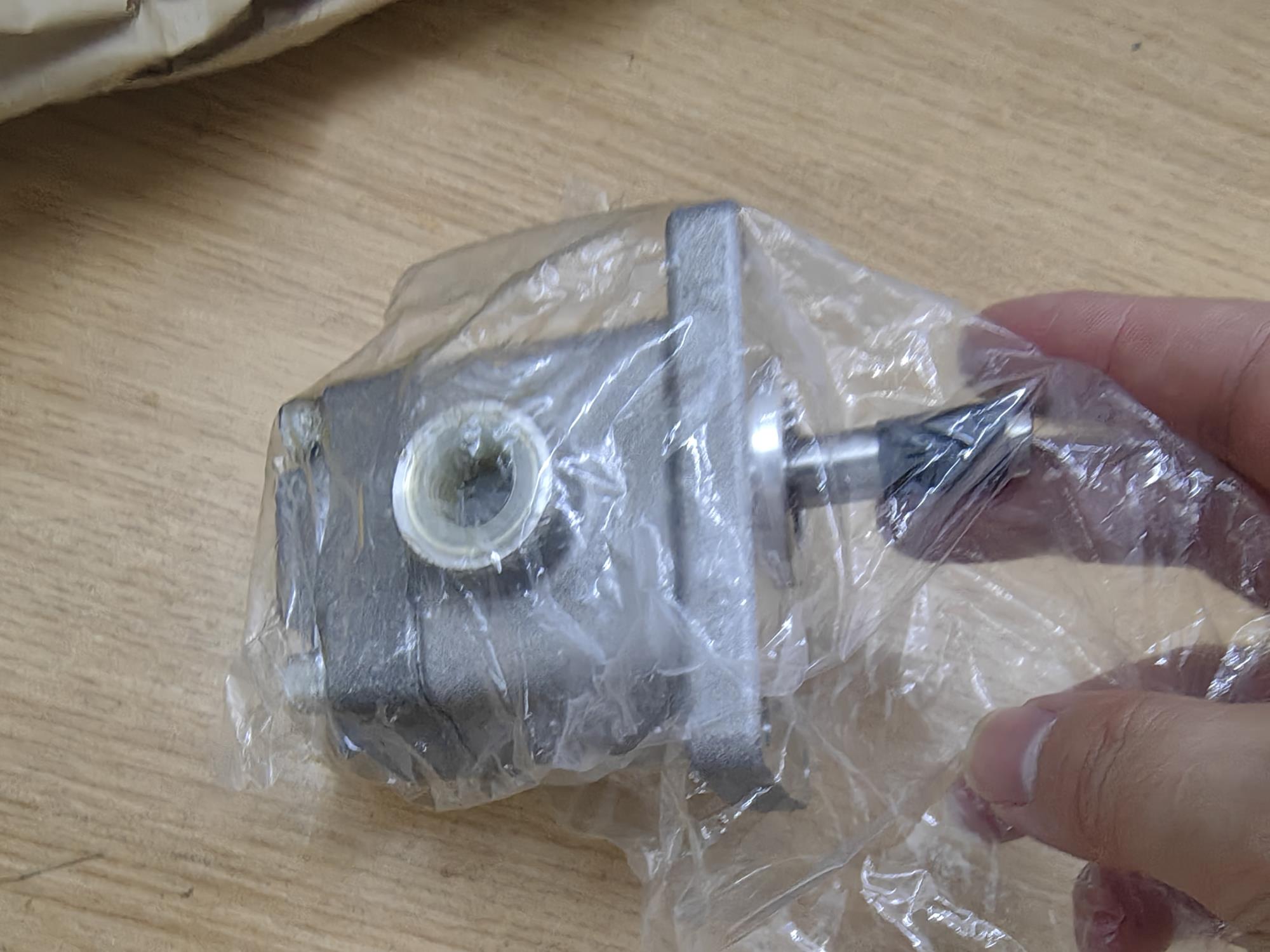 江崎中部地区办事处推荐日本原装进口Mitsuboshi三星液压齿轮泵 GPL10-B20R