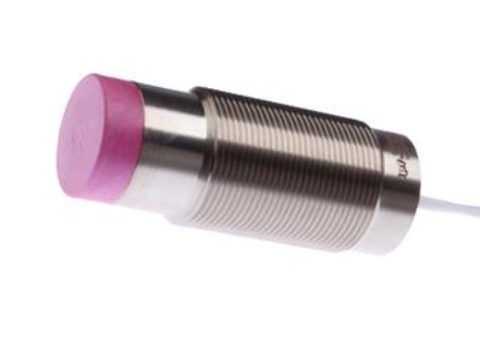 德国IPF感应式传感器IN32A837