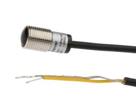 德国IPF高功率光电传感器OE126303