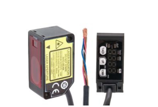 德国IPF激光传感器PT440303