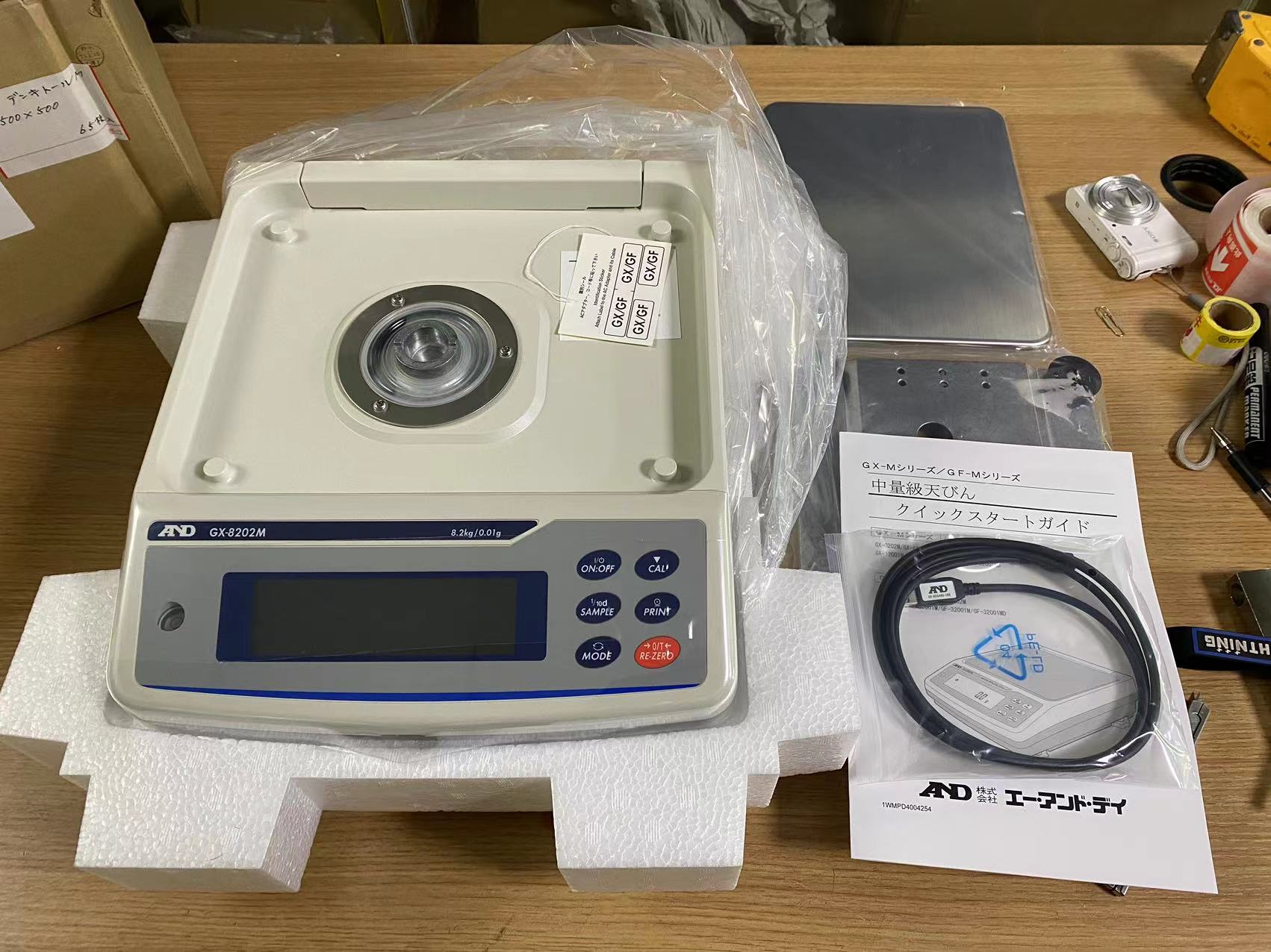 日本AND艾安得防尘防水中等重量电子天平GX-8202M