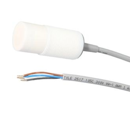 德国IPF电容式传感器KN32A504