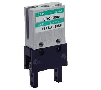日本原装进口CKD喜开理 超小型十字滚柱平行卡爪BSA2-※-C